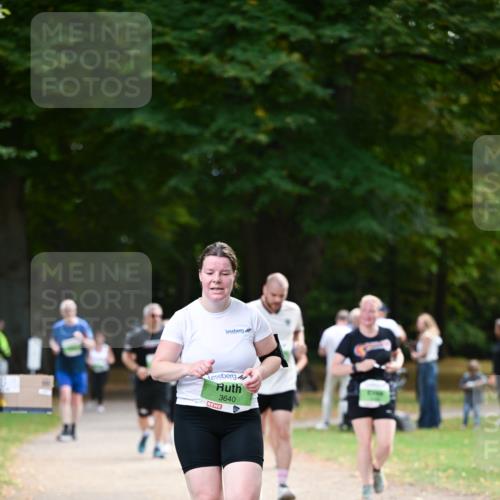 31.08.2025 - 21. Blankeneser Heldenlauf Dr. Thomas Lammeyer http://msf.ph/oto/8639756 31.08.2025 10:58:12 Laufen 44, 3640 meine-sportfotos.de