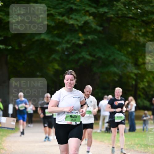 31.08.2025 - 21. Blankeneser Heldenlauf Dr. Thomas Lammeyer http://msf.ph/oto/8639757 31.08.2025 10:58:13 Laufen 3640 meine-sportfotos.de