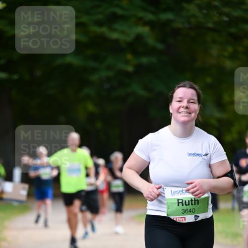 31.08.2025 - 21. Blankeneser Heldenlauf Dr. Thomas Lammeyer http://msf.ph/oto/8639770 31.08.2025 10:58:14 Laufen 3640 meine-sportfotos.de