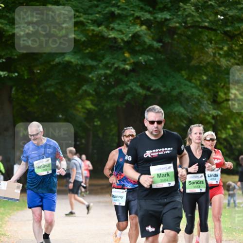 31.08.2025 - 21. Blankeneser Heldenlauf Dr. Thomas Lammeyer http://msf.ph/oto/8639795 31.08.2025 10:58:19 Laufen 3359, 4400, 3584, 4359, 3583 meine-sportfotos.de