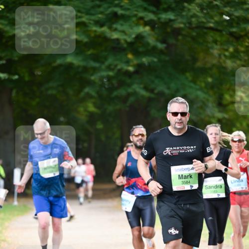 31.08.2025 - 21. Blankeneser Heldenlauf Dr. Thomas Lammeyer http://msf.ph/oto/8639798 31.08.2025 10:58:19 Laufen 2023, 3584, 3583, 4350 meine-sportfotos.de