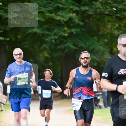 31.08.2025 - 21. Blankeneser Heldenlauf Dr. Thomas Lammeyer http://msf.ph/oto/8639805 31.08.2025 10:58:20 Laufen 3359, 3, 4400 meine-sportfotos.de