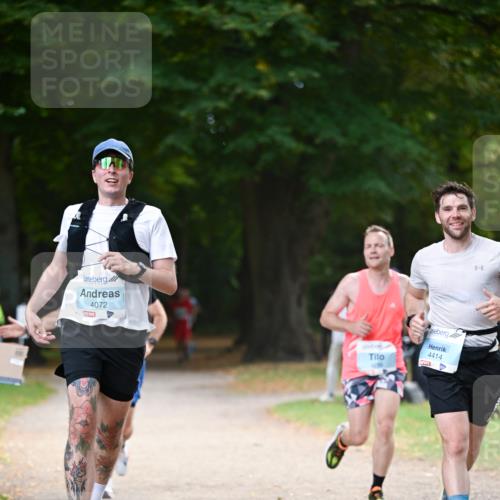 31.08.2025 - 21. Blankeneser Heldenlauf Dr. Thomas Lammeyer http://msf.ph/oto/8639844 31.08.2025 10:58:29 Laufen 4072, 1256, 4414 meine-sportfotos.de