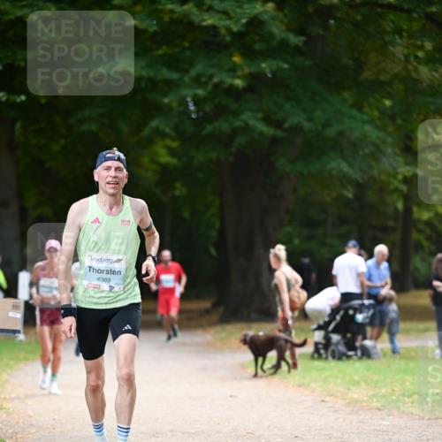 31.08.2025 - 21. Blankeneser Heldenlauf Dr. Thomas Lammeyer http://msf.ph/oto/8639861 31.08.2025 10:58:34 Laufen 4389 meine-sportfotos.de