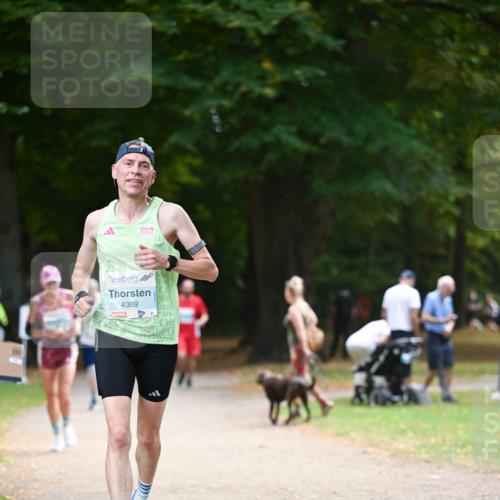 31.08.2025 - 21. Blankeneser Heldenlauf Dr. Thomas Lammeyer http://msf.ph/oto/8639864 31.08.2025 10:58:34 Laufen 4389 meine-sportfotos.de