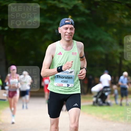 31.08.2025 - 21. Blankeneser Heldenlauf Dr. Thomas Lammeyer http://msf.ph/oto/8639871 31.08.2025 10:58:35 Laufen 4389 meine-sportfotos.de