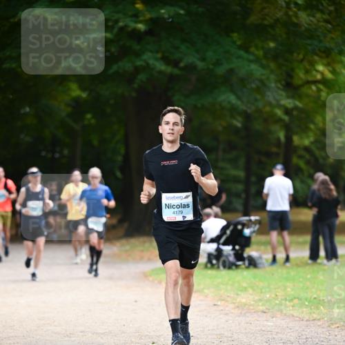 31.08.2025 - 21. Blankeneser Heldenlauf Dr. Thomas Lammeyer http://msf.ph/oto/8639934 31.08.2025 10:58:52 Laufen 4179 meine-sportfotos.de