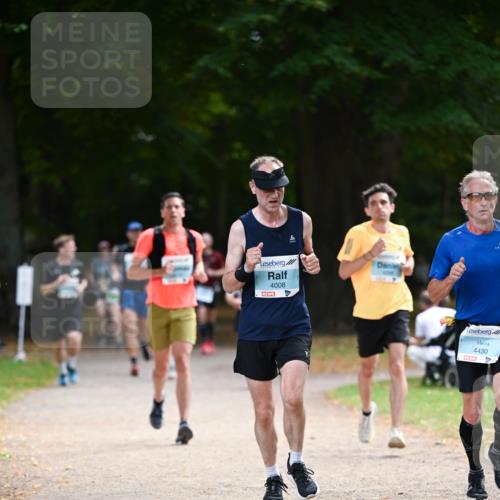31.08.2025 - 21. Blankeneser Heldenlauf Dr. Thomas Lammeyer http://msf.ph/oto/8639961 31.08.2025 10:58:56 Laufen 4008, 4, 4430 meine-sportfotos.de