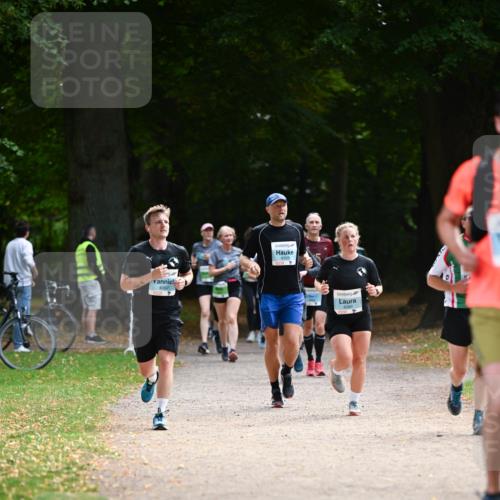 31.08.2025 - 21. Blankeneser Heldenlauf Dr. Thomas Lammeyer http://msf.ph/oto/8639969 31.08.2025 10:58:59 Laufen 4067, 4103, 4090 meine-sportfotos.de