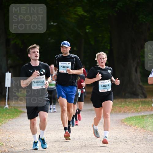 31.08.2025 - 21. Blankeneser Heldenlauf Dr. Thomas Lammeyer http://msf.ph/oto/8639982 31.08.2025 10:59:01 Laufen 4067, 4103, 4090 meine-sportfotos.de