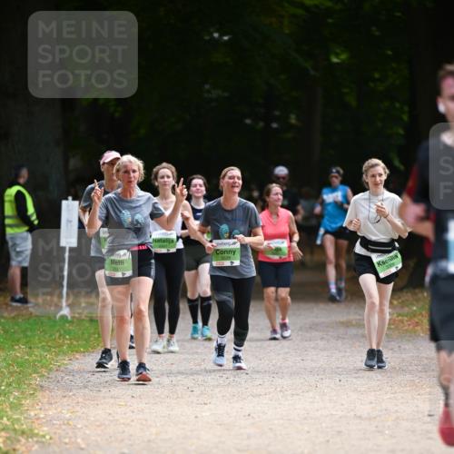31.08.2025 - 21. Blankeneser Heldenlauf Dr. Thomas Lammeyer http://msf.ph/oto/8640005 31.08.2025 10:59:05 Laufen 3529, 3527, 3309 meine-sportfotos.de