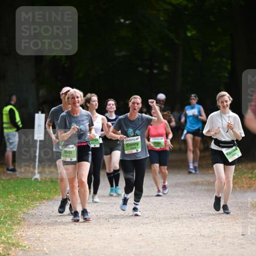 31.08.2025 - 21. Blankeneser Heldenlauf Dr. Thomas Lammeyer http://msf.ph/oto/8640012 31.08.2025 10:59:06 Laufen 3527, 111, 3529 meine-sportfotos.de