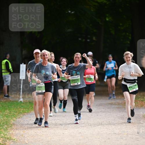 31.08.2025 - 21. Blankeneser Heldenlauf Dr. Thomas Lammeyer http://msf.ph/oto/8640014 31.08.2025 10:59:06 Laufen 3527, 3529, 3309 meine-sportfotos.de