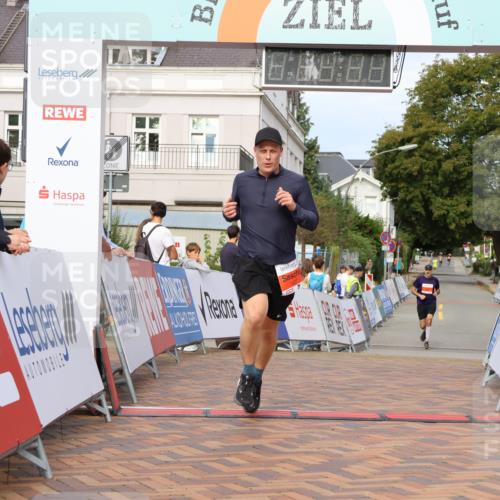 31.08.2025 - 21. Blankeneser Heldenlauf Strokosch-Dieckow http://msf.ph/oto/8640022 31.08.2025 09:45:36 Ziel 1148, 1027 meine-sportfotos.de