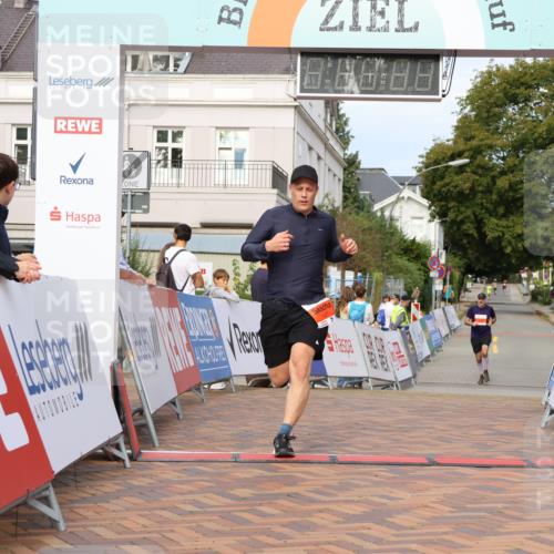 31.08.2025 - 21. Blankeneser Heldenlauf Strokosch-Dieckow http://msf.ph/oto/8640040 31.08.2025 09:45:36 Ziel 1148, 1027 meine-sportfotos.de