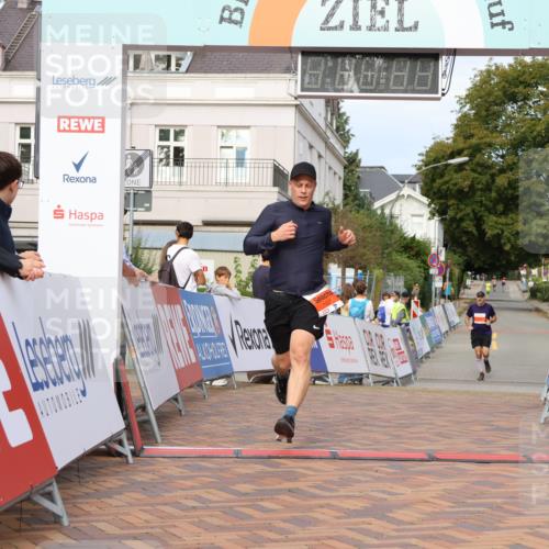 31.08.2025 - 21. Blankeneser Heldenlauf Strokosch-Dieckow http://msf.ph/oto/8640051 31.08.2025 09:45:36 Ziel 1148, 1027 meine-sportfotos.de