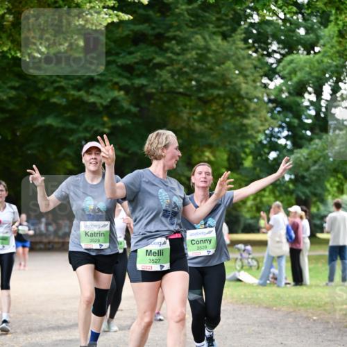 31.08.2025 - 21. Blankeneser Heldenlauf Dr. Thomas Lammeyer http://msf.ph/oto/8640067 31.08.2025 10:59:15 Laufen 3528, 3527, 3529 meine-sportfotos.de