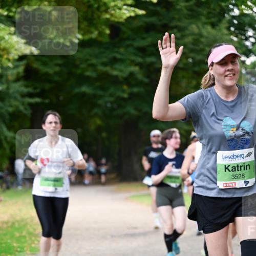 31.08.2025 - 21. Blankeneser Heldenlauf Dr. Thomas Lammeyer http://msf.ph/oto/8640079 31.08.2025 10:59:16 Laufen 3528 meine-sportfotos.de
