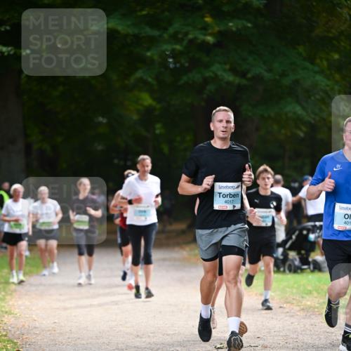 31.08.2025 - 21. Blankeneser Heldenlauf Dr. Thomas Lammeyer http://msf.ph/oto/8640135 31.08.2025 10:59:27 Laufen 4017, 4013 meine-sportfotos.de