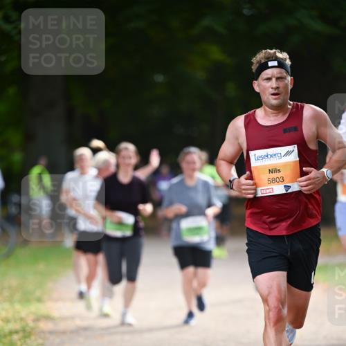 31.08.2025 - 21. Blankeneser Heldenlauf Dr. Thomas Lammeyer http://msf.ph/oto/8640157 31.08.2025 10:59:30 Laufen 5803 meine-sportfotos.de