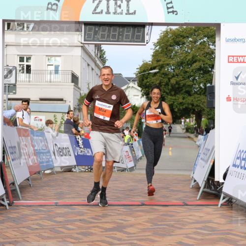 31.08.2025 - 21. Blankeneser Heldenlauf Strokosch-Dieckow http://msf.ph/oto/8640181 31.08.2025 09:45:17 Ziel 1015, 1026, 1146 meine-sportfotos.de
