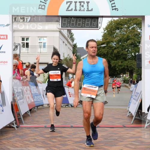 31.08.2025 - 21. Blankeneser Heldenlauf Strokosch-Dieckow http://msf.ph/oto/8640266 31.08.2025 09:41:03 Ziel 1056, 1121, 1137, 1062 meine-sportfotos.de