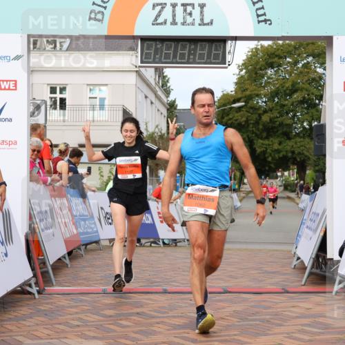 31.08.2025 - 21. Blankeneser Heldenlauf Strokosch-Dieckow http://msf.ph/oto/8640280 31.08.2025 09:41:03 Ziel 1056, 1121, 1137, 1062 meine-sportfotos.de