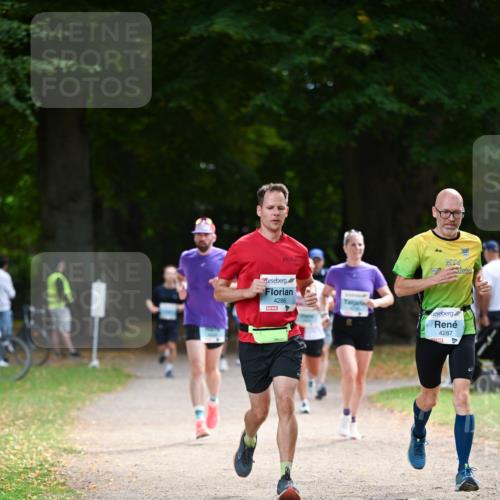 31.08.2025 - 21. Blankeneser Heldenlauf Dr. Thomas Lammeyer http://msf.ph/oto/8640302 31.08.2025 10:59:52 Laufen 4286, 4287, 4 meine-sportfotos.de