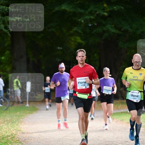 31.08.2025 - 21. Blankeneser Heldenlauf Dr. Thomas Lammeyer http://msf.ph/oto/8640306 31.08.2025 10:59:53 Laufen 4286, 4287 meine-sportfotos.de