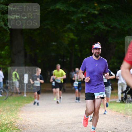 31.08.2025 - 21. Blankeneser Heldenlauf Dr. Thomas Lammeyer http://msf.ph/oto/8640323 31.08.2025 10:59:55 Laufen 4320 meine-sportfotos.de