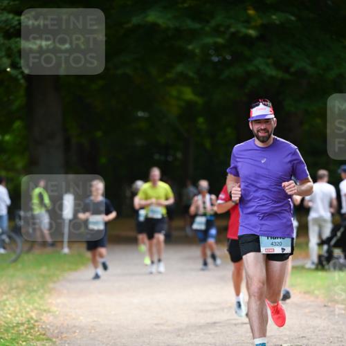 31.08.2025 - 21. Blankeneser Heldenlauf Dr. Thomas Lammeyer http://msf.ph/oto/8640325 31.08.2025 10:59:55 Laufen 4320 meine-sportfotos.de