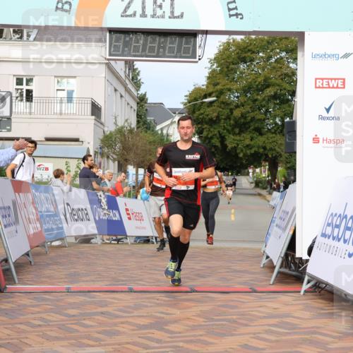 31.08.2025 - 21. Blankeneser Heldenlauf Strokosch-Dieckow http://msf.ph/oto/8640335 31.08.2025 09:45:15 Ziel 1015, 1026, 1146 meine-sportfotos.de