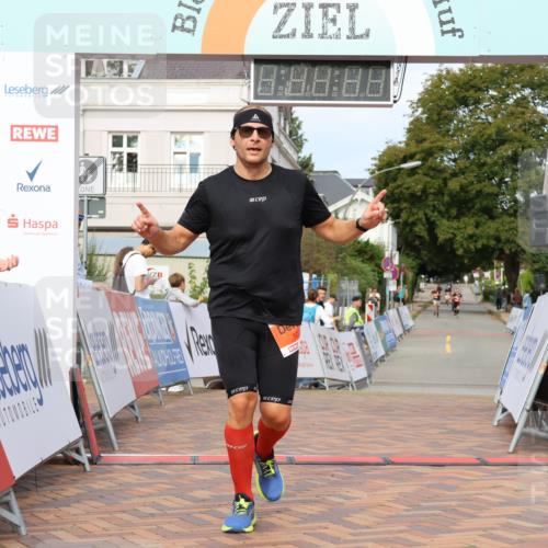 31.08.2025 - 21. Blankeneser Heldenlauf Strokosch-Dieckow http://msf.ph/oto/8640358 31.08.2025 09:44:59 Ziel 1025, 1096 meine-sportfotos.de