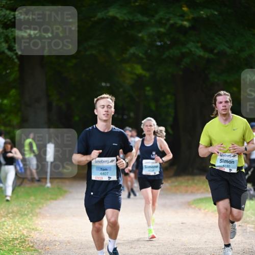 31.08.2025 - 21. Blankeneser Heldenlauf Dr. Thomas Lammeyer http://msf.ph/oto/8640370 31.08.2025 11:00:01 Laufen 4407, 4304, 4180 meine-sportfotos.de