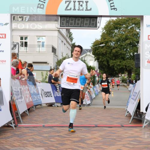 31.08.2025 - 21. Blankeneser Heldenlauf Strokosch-Dieckow http://msf.ph/oto/8640375 31.08.2025 09:41:00 Ziel 1056, 1151, 1121, 1137, 1062 meine-sportfotos.de