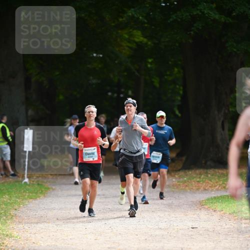 31.08.2025 - 21. Blankeneser Heldenlauf Dr. Thomas Lammeyer http://msf.ph/oto/8640382 31.08.2025 11:00:04 Laufen 4259 meine-sportfotos.de