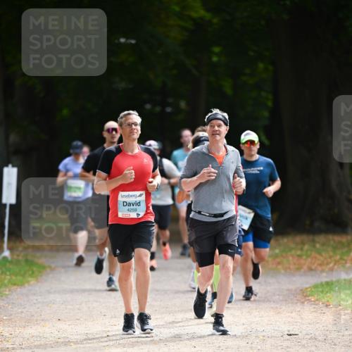 31.08.2025 - 21. Blankeneser Heldenlauf Dr. Thomas Lammeyer http://msf.ph/oto/8640387 31.08.2025 11:00:05 Laufen 4259 meine-sportfotos.de