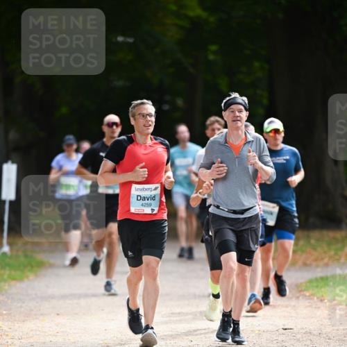 31.08.2025 - 21. Blankeneser Heldenlauf Dr. Thomas Lammeyer http://msf.ph/oto/8640395 31.08.2025 11:00:06 Laufen 4259 meine-sportfotos.de