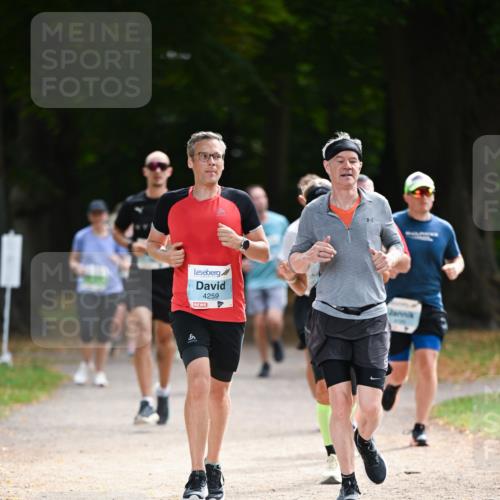 31.08.2025 - 21. Blankeneser Heldenlauf Dr. Thomas Lammeyer http://msf.ph/oto/8640398 31.08.2025 11:00:06 Laufen 6, 4259 meine-sportfotos.de