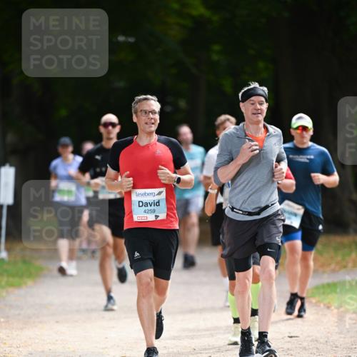 31.08.2025 - 21. Blankeneser Heldenlauf Dr. Thomas Lammeyer http://msf.ph/oto/8640399 31.08.2025 11:00:06 Laufen 4259 meine-sportfotos.de