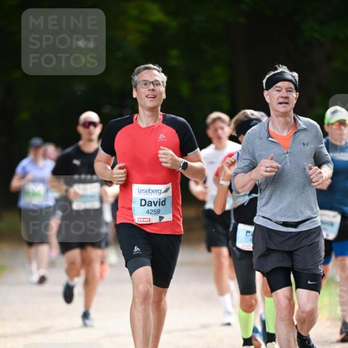 31.08.2025 - 21. Blankeneser Heldenlauf Dr. Thomas Lammeyer http://msf.ph/oto/8640407 31.08.2025 11:00:07 Laufen 4259 meine-sportfotos.de