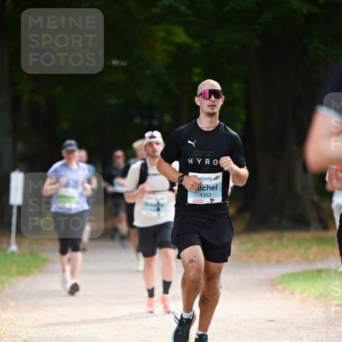 31.08.2025 - 21. Blankeneser Heldenlauf Dr. Thomas Lammeyer http://msf.ph/oto/8640428 31.08.2025 11:00:10 Laufen 4353 meine-sportfotos.de