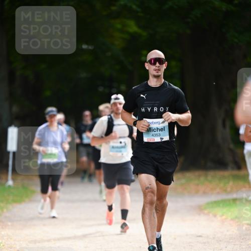 31.08.2025 - 21. Blankeneser Heldenlauf Dr. Thomas Lammeyer http://msf.ph/oto/8640429 31.08.2025 11:00:10 Laufen 4353, 4 meine-sportfotos.de