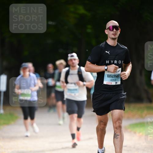 31.08.2025 - 21. Blankeneser Heldenlauf Dr. Thomas Lammeyer http://msf.ph/oto/8640433 31.08.2025 11:00:10 Laufen 4353 meine-sportfotos.de