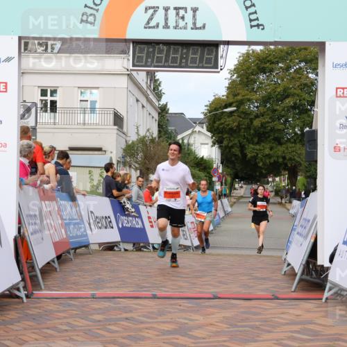 31.08.2025 - 21. Blankeneser Heldenlauf Strokosch-Dieckow http://msf.ph/oto/8640440 31.08.2025 09:40:59 Ziel 1056, 1151, 1121, 1137, 1062 meine-sportfotos.de