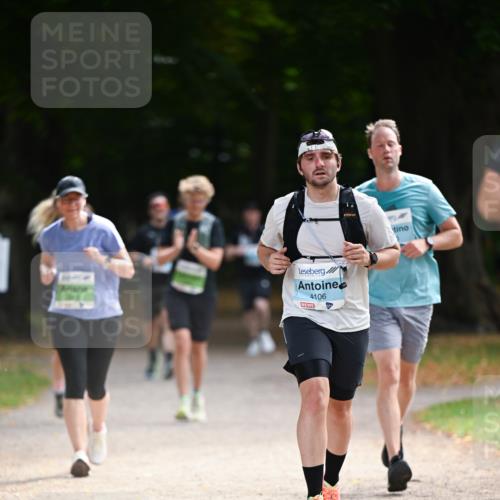 31.08.2025 - 21. Blankeneser Heldenlauf Dr. Thomas Lammeyer http://msf.ph/oto/8640444 31.08.2025 11:00:12 Laufen 4106, 4 meine-sportfotos.de