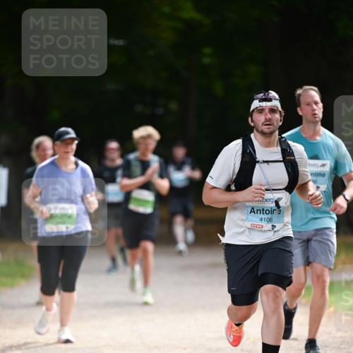 31.08.2025 - 21. Blankeneser Heldenlauf Dr. Thomas Lammeyer http://msf.ph/oto/8640448 31.08.2025 11:00:12 Laufen 4106 meine-sportfotos.de