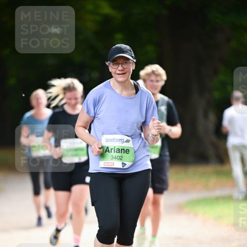 31.08.2025 - 21. Blankeneser Heldenlauf Dr. Thomas Lammeyer http://msf.ph/oto/8640481 31.08.2025 11:00:17 Laufen 3402 meine-sportfotos.de
