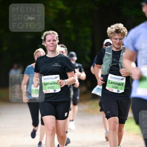 31.08.2025 - 21. Blankeneser Heldenlauf Dr. Thomas Lammeyer http://msf.ph/oto/8640489 31.08.2025 11:00:18 Laufen 3597, 3596 meine-sportfotos.de