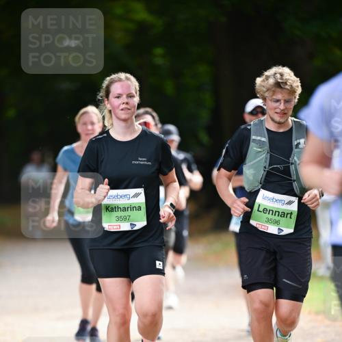 31.08.2025 - 21. Blankeneser Heldenlauf Dr. Thomas Lammeyer http://msf.ph/oto/8640491 31.08.2025 11:00:18 Laufen 3597, 3596 meine-sportfotos.de